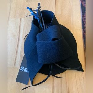 NWT Z&X black wool and feathers hat